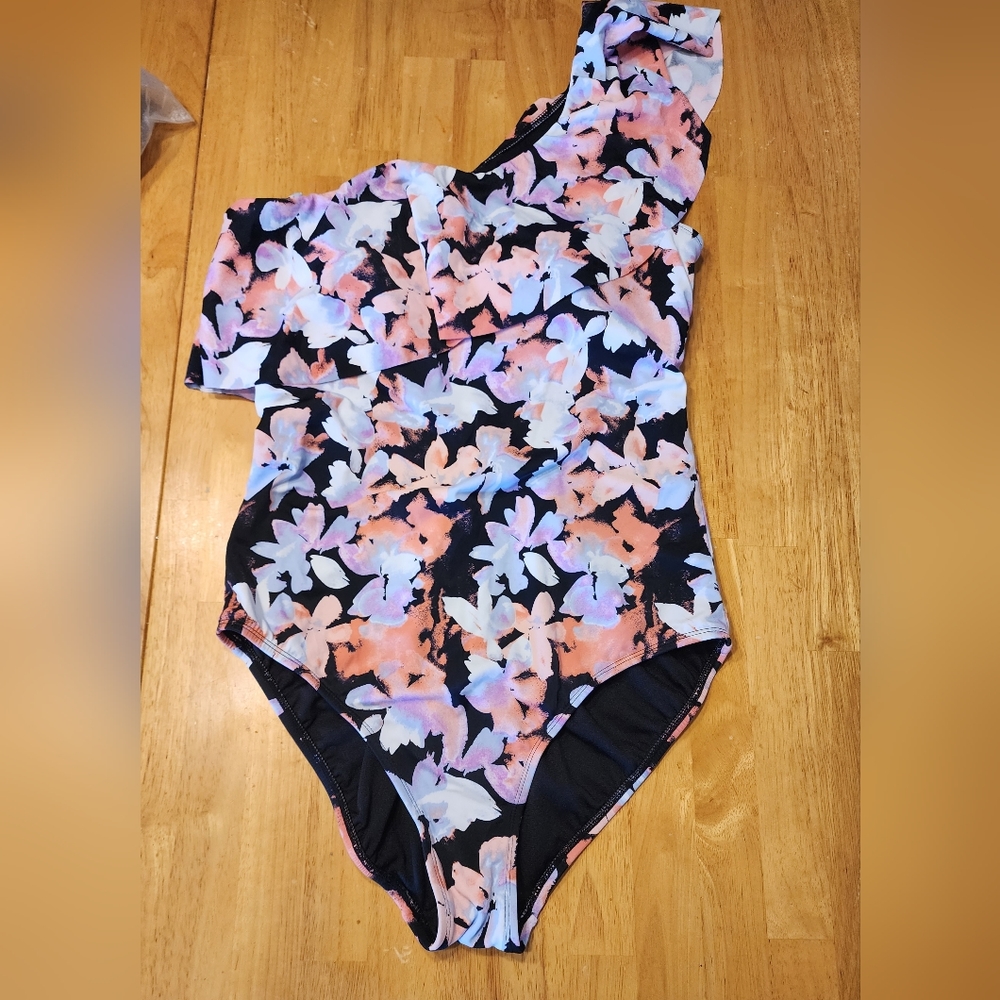 Time & Tru One-Sholder, Floral Swimsuit, Size Large (12-14)